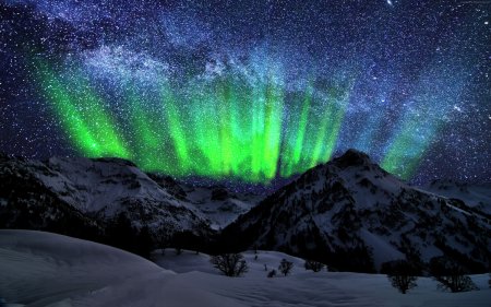 night-sky-with-aurora